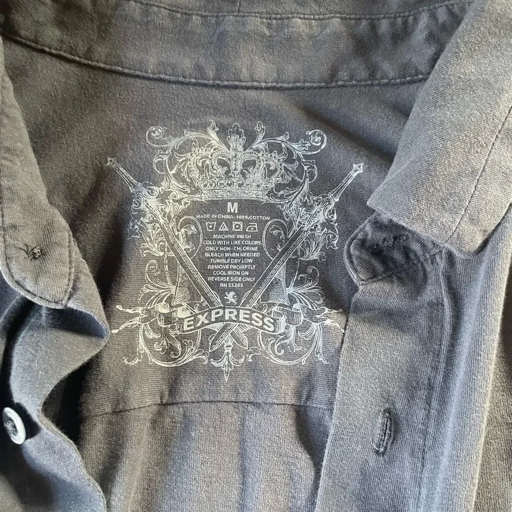 Express Men's Gray Embroidered Shirt rare vintage shirt Y2K soft fitted patch M
